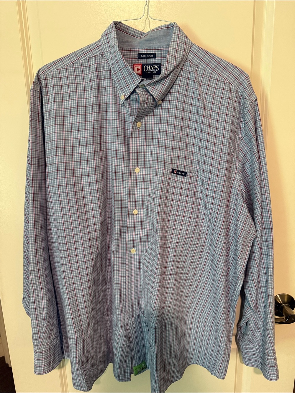 Chaps Men's Light Blue & Red Plaid Button-Down Shirt